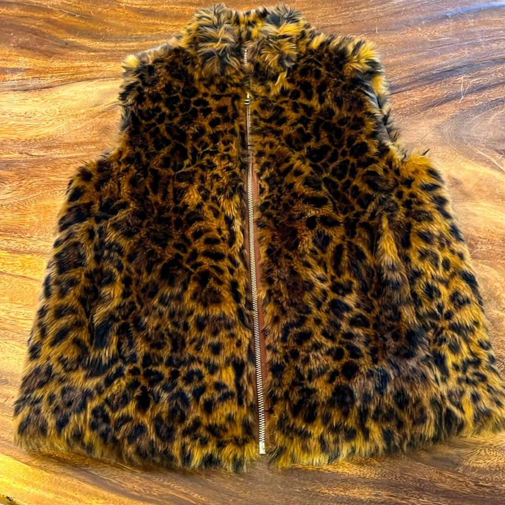 J. Crew faux fur leopard print vest. Size small. Women’s